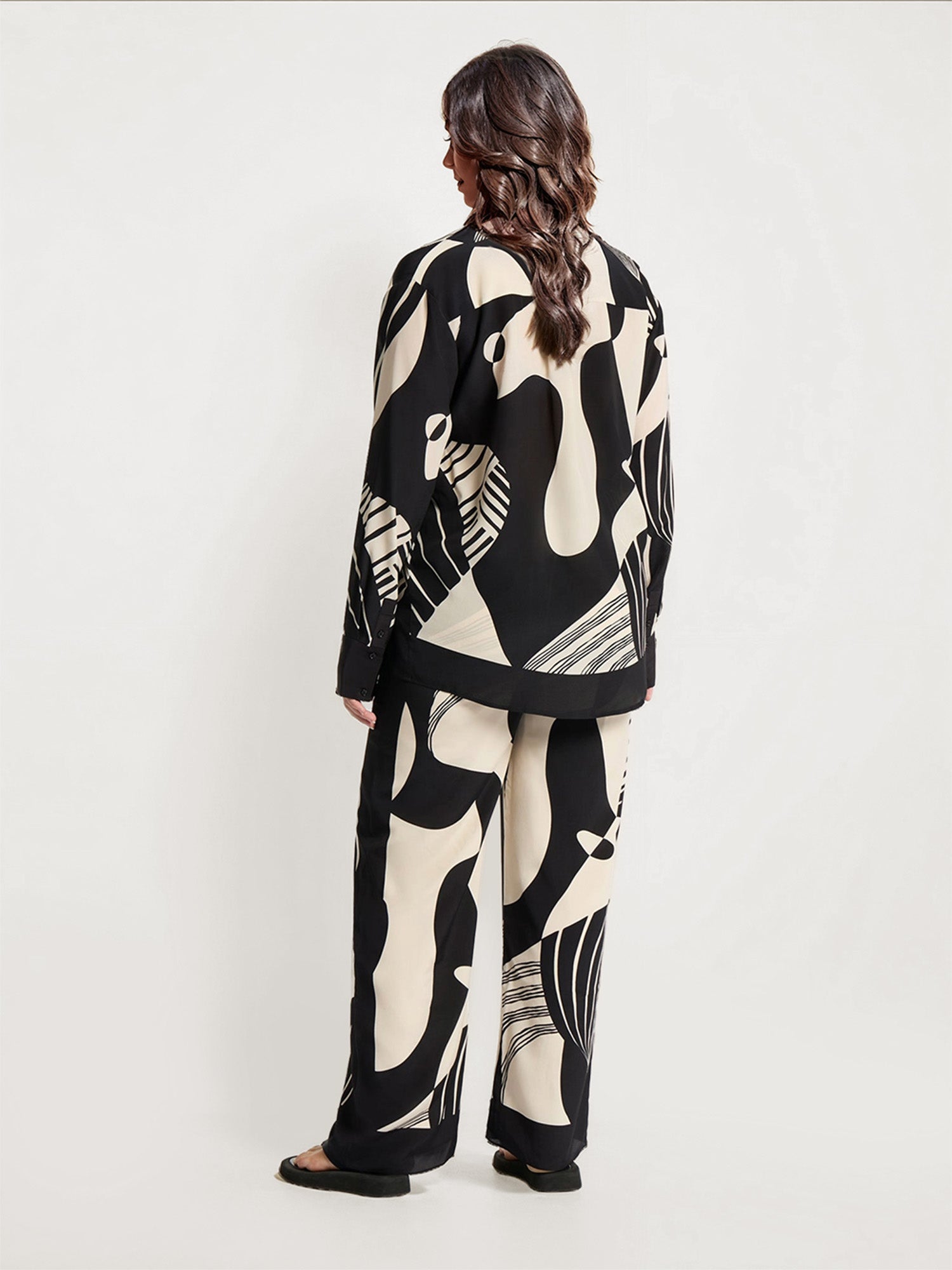 Abstract Black and White Print Button-Up Shirt