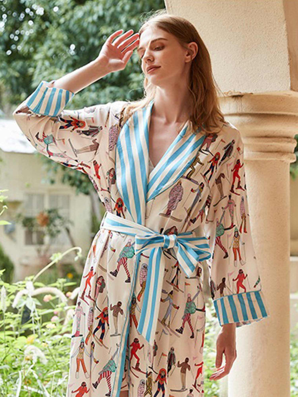Ski Adventure Print Robe