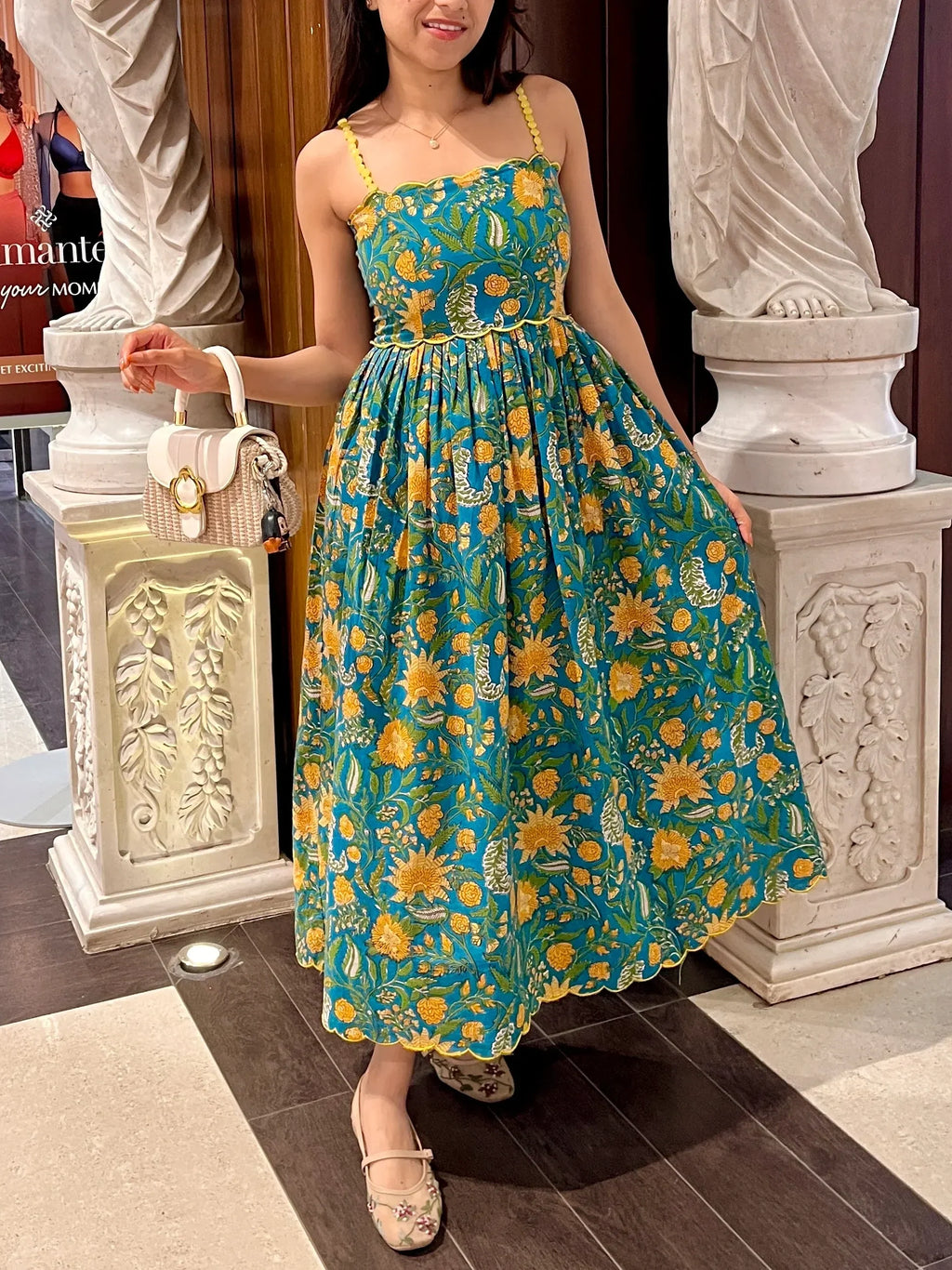 Scalloped Edge Floral Midi Dress
