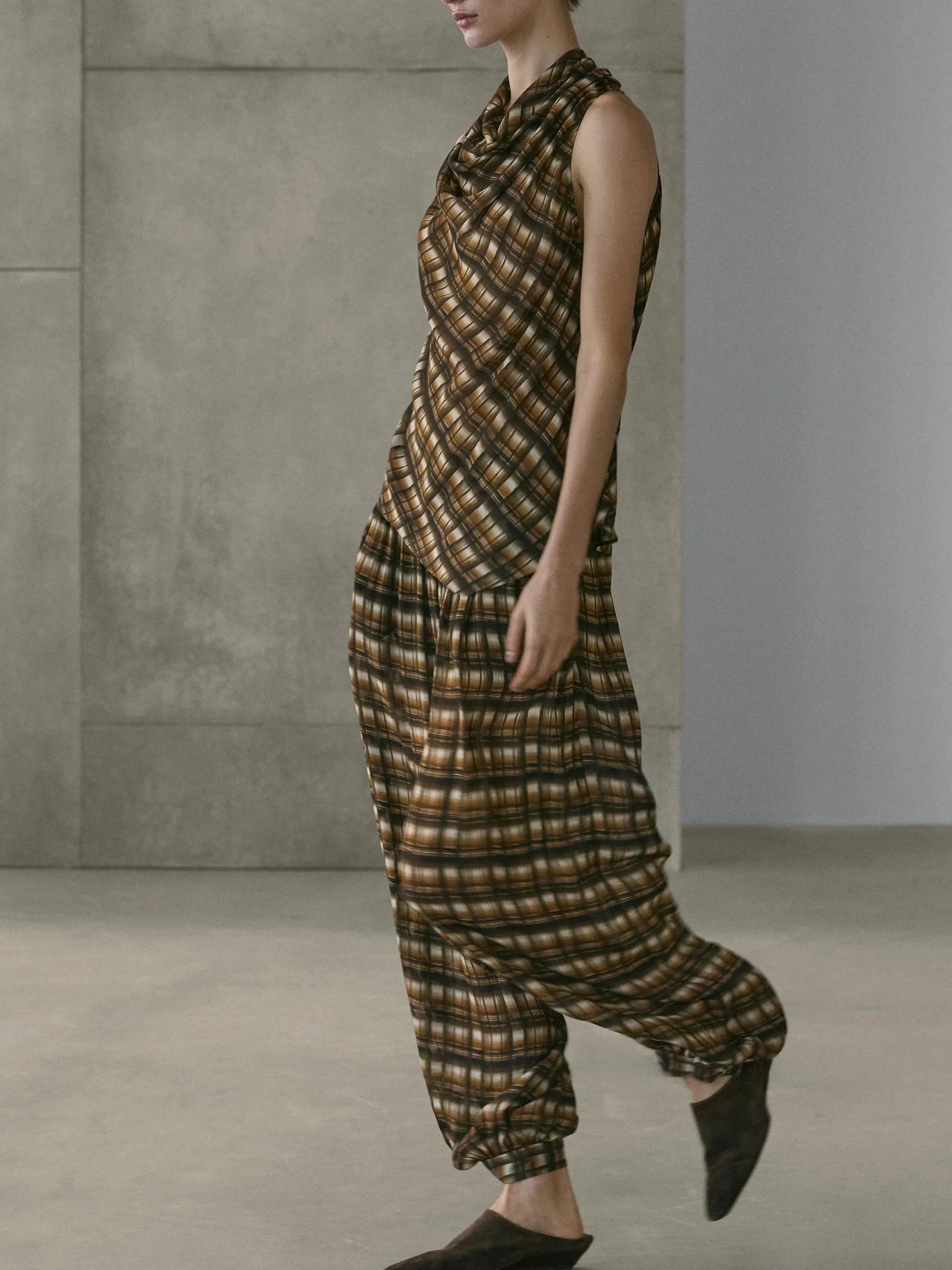Brown Plaid Halter Top & Balloon Pants Two-Piece Set